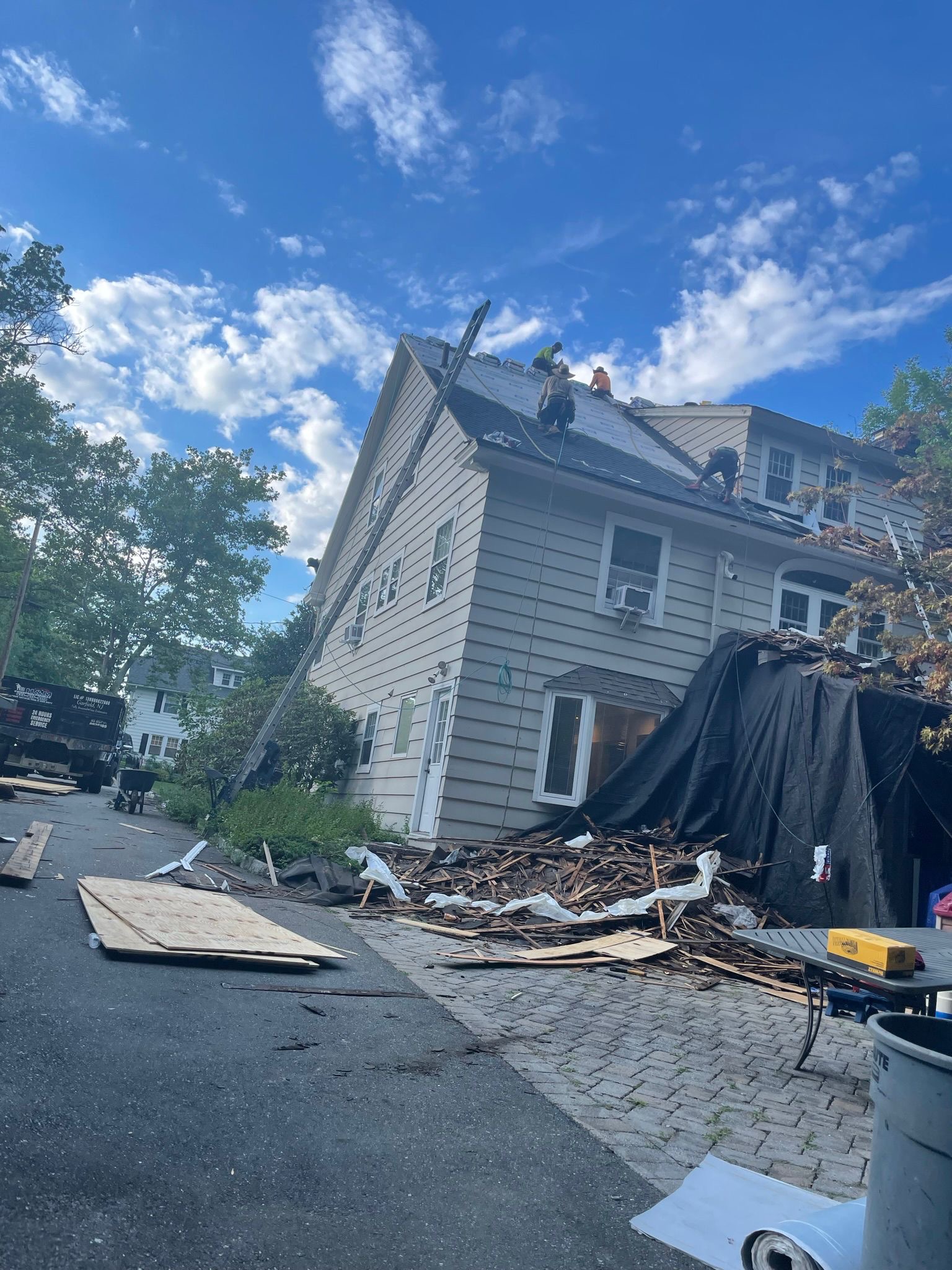 Roofing repair and full replacement services