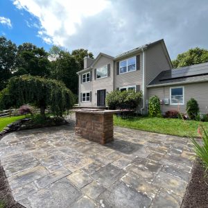 Natural stone patio and outdoor living area in Ridgewood NJ